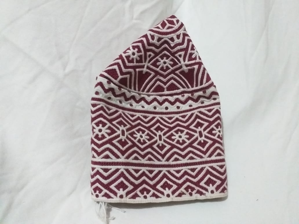 Detailed Machine Embroidery on Classic Omani Kumma