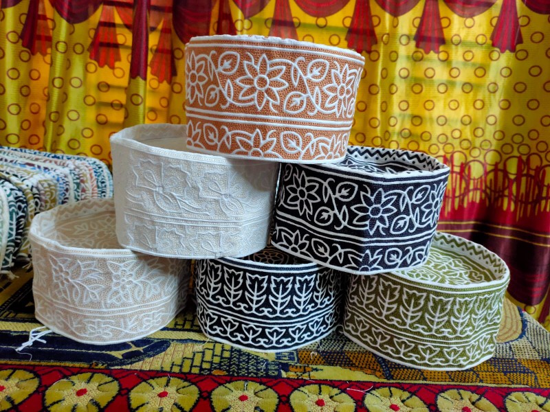 Fine Quality Omani Computer Topi ,Perfect for Gifting