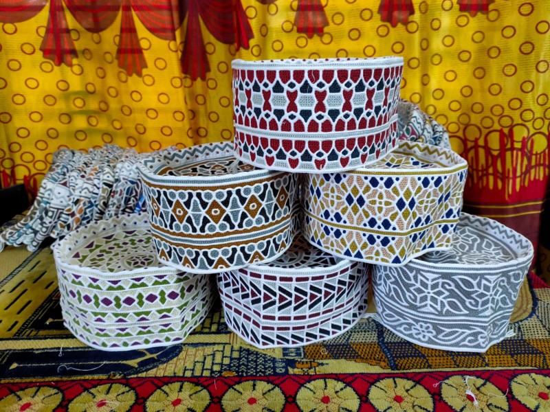 Modern Design Omani Computer Cap Topi Kumma for Men