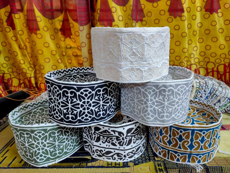 Elegant Omani Computer Cap Topi Kumma for Special Occasions