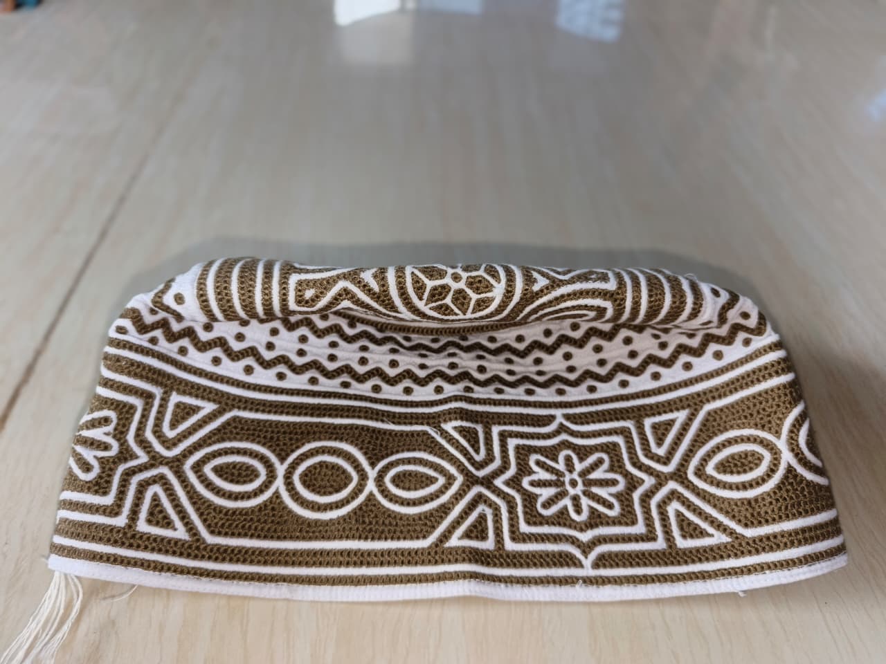 Elegant White Omani Skull Caps
